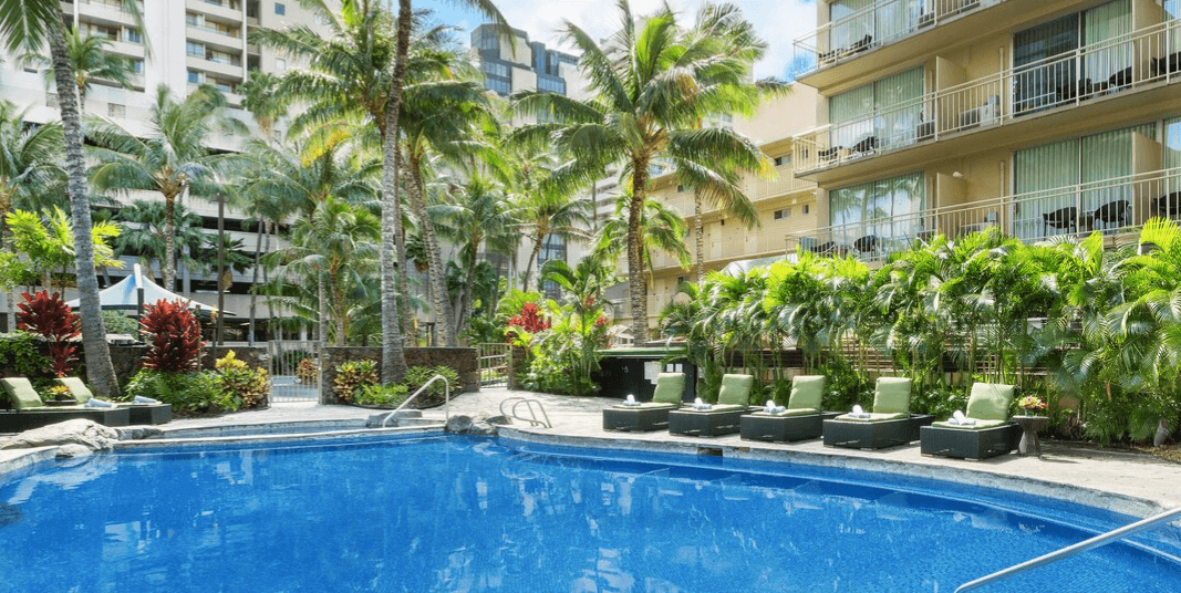 Courtyard Marriott Waikiki Beach Pool