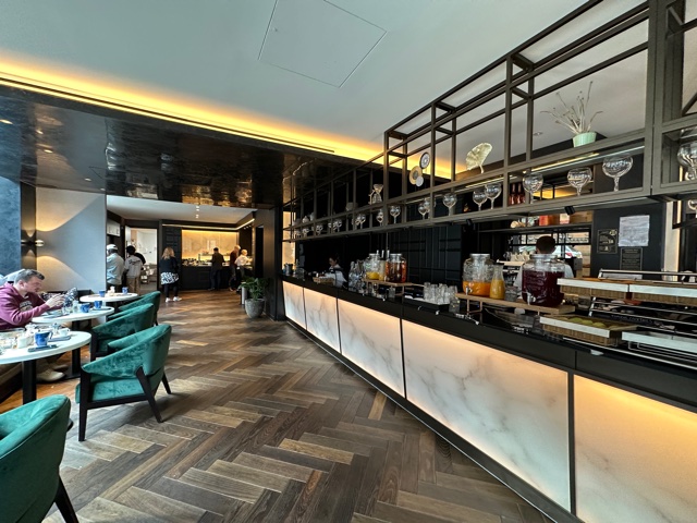 Hotel restaurant area