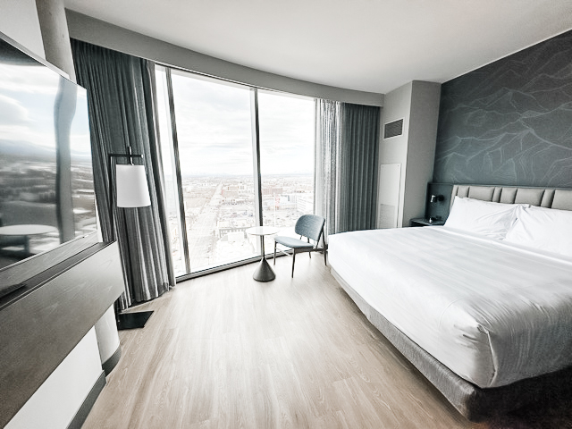 King room at Hyatt Regency Salt Lake City