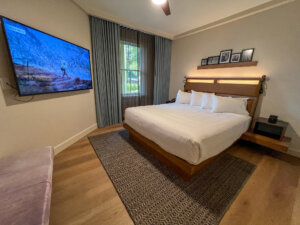 king bed Hyatt Regency lost pines