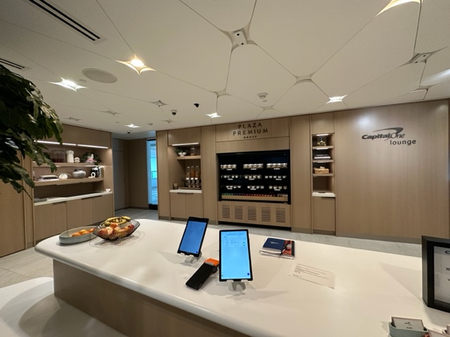 Check-in at airport lounge