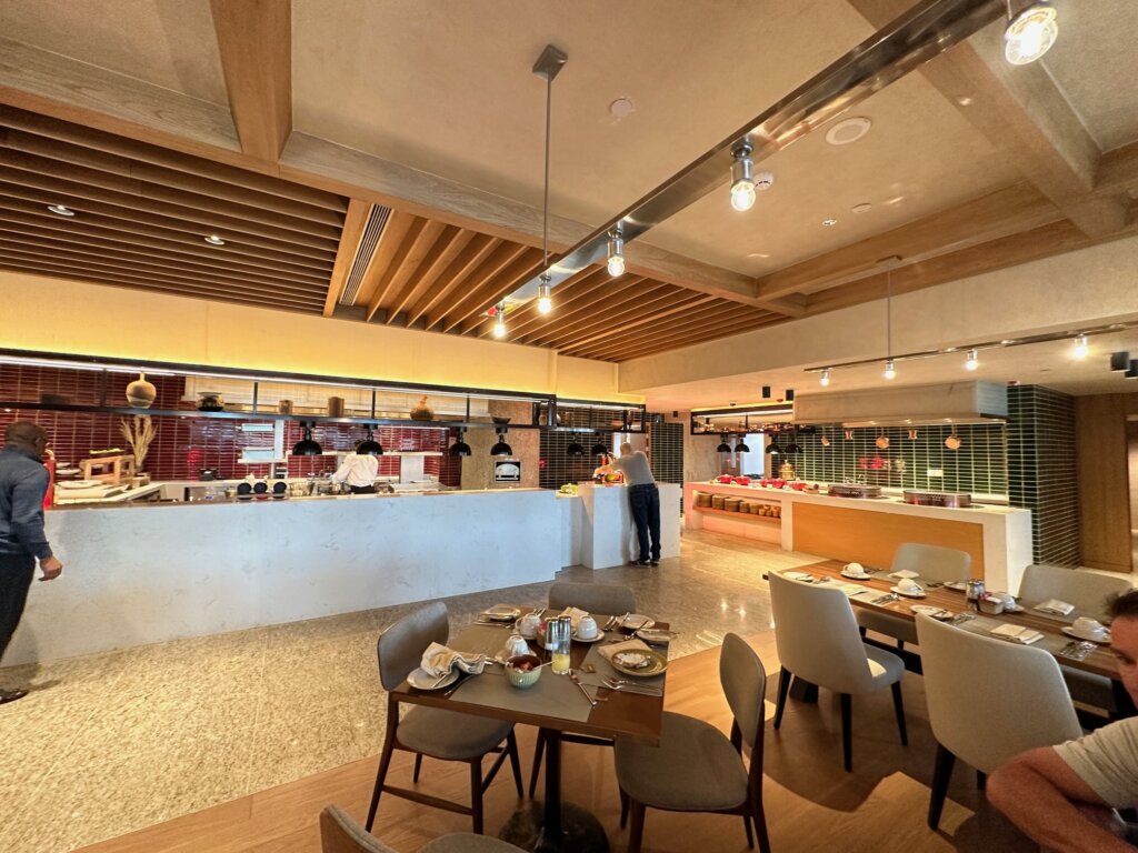 hotel breakfast buffet