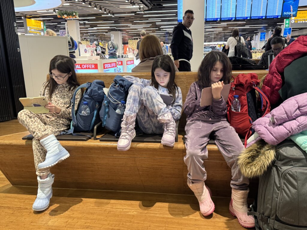 Waiting for lounge access at AMS