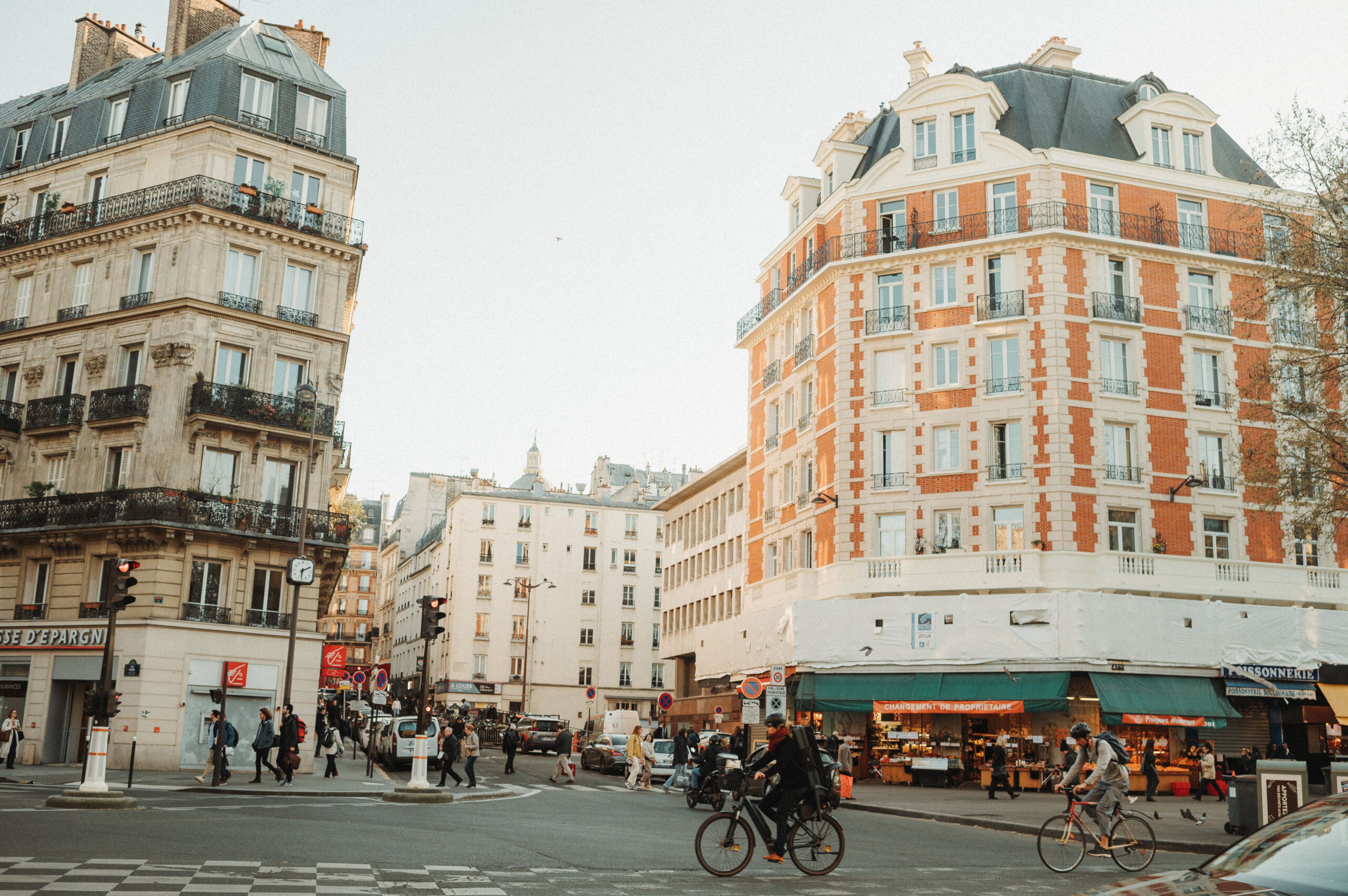 Street view of neighborhood in Paris